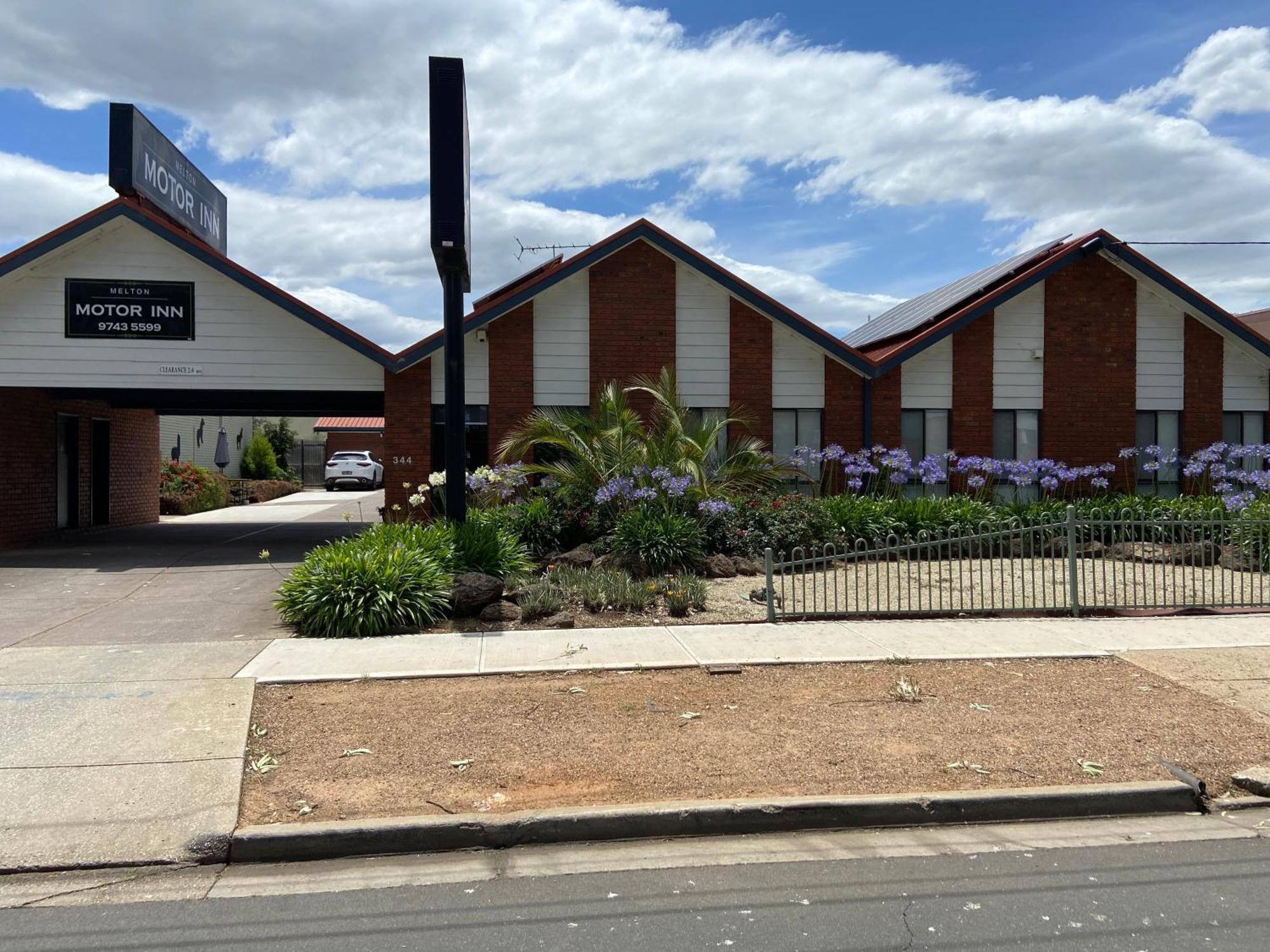 Melton Motor Inn And Apartments Luaran gambar
